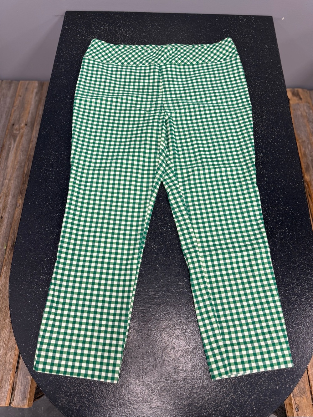 Green Gingham Pull-On Capri Pants